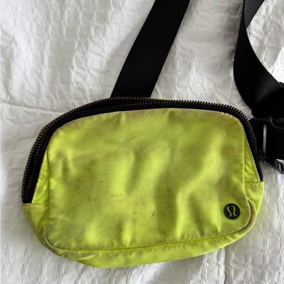 Lululemon Belt Bag - Picture 2 of 4